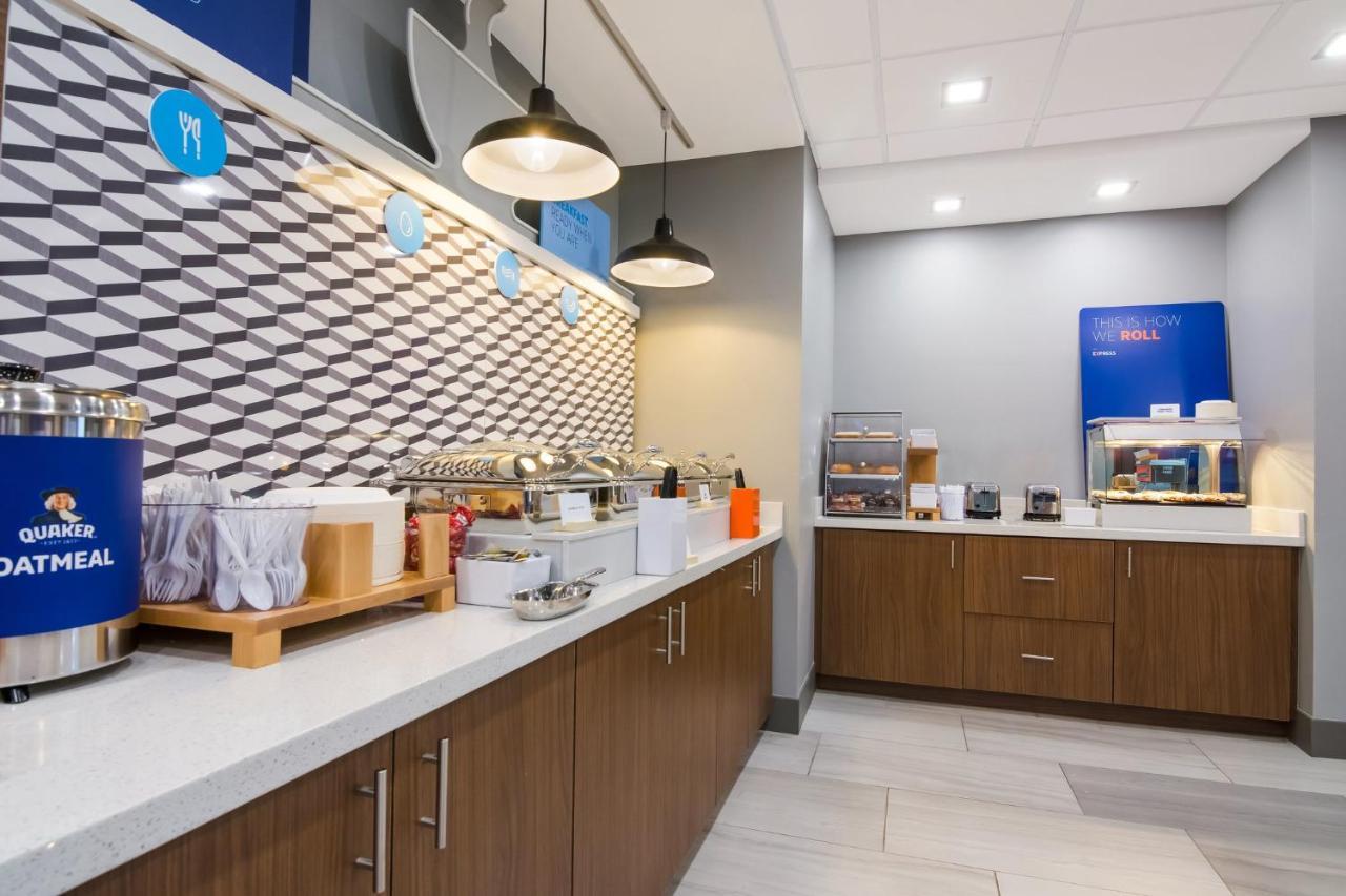 Holiday Inn Express & Suites - Springdale - Fayetteville Area Eksteriør billede