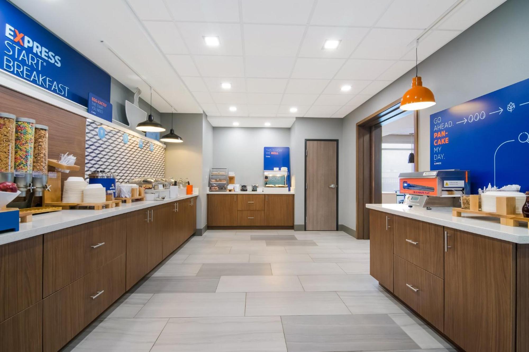 Holiday Inn Express & Suites - Springdale - Fayetteville Area Eksteriør billede